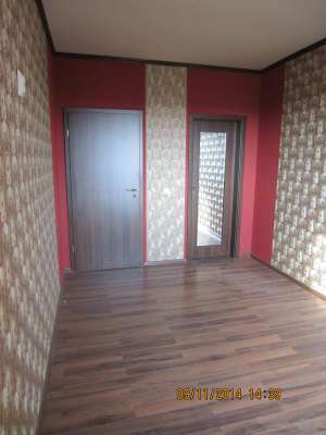 Vand apartament cu 2 camere,  decomandat