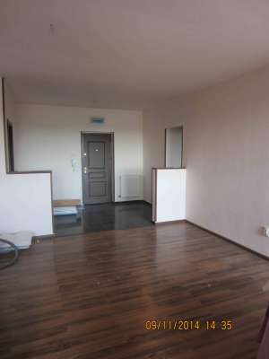 Vand apartament cu 2 camere,  decomandat