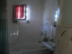 apartament doua camere motru zona forte buna etaj 2din4