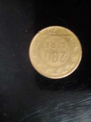 vand moneda 200 lire republica italiana 1979