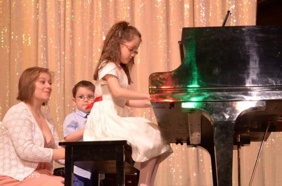 Lectii de pian,   canto si  educatie muzicala pentru prescolari - Scoala de Muzica PianoForte