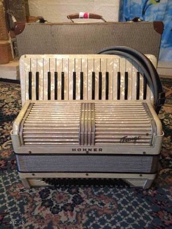 hohner tango 2b