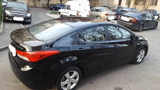 Hyundai Elantra 2012