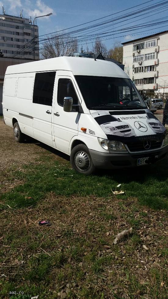 Inchiriez duba Mercedes Sprinter pentru persoane si pachete ( cu tot cu sofer)