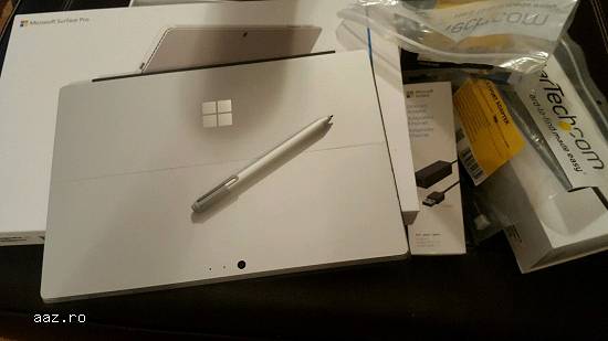 Microsoft Surface Pro 4 TH2-00001 12.3 6th Gen Core i7 16GB 256GB