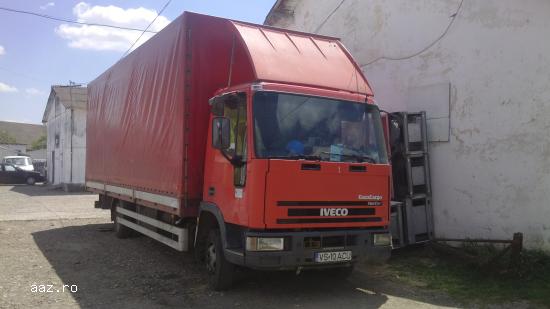 CAMION PENTRU TRANSPORT MARFA