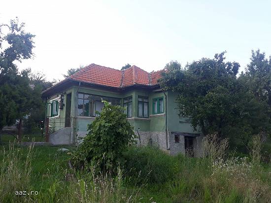 Teren si casa 40km de Targoviste si 119 km de Bucuresti