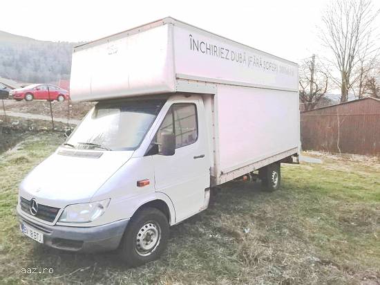 Camioneta Mercedes Sprinter de închiriat