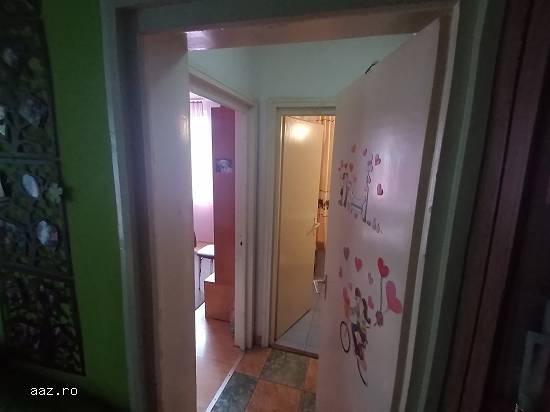 PF vand sau schimb apartament cu 2 camere,     semidecomandat,     tip B,     etaj 1 din 4 (1/4),   