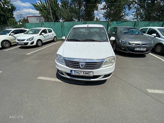 Autoturism DACIA LOGAN.