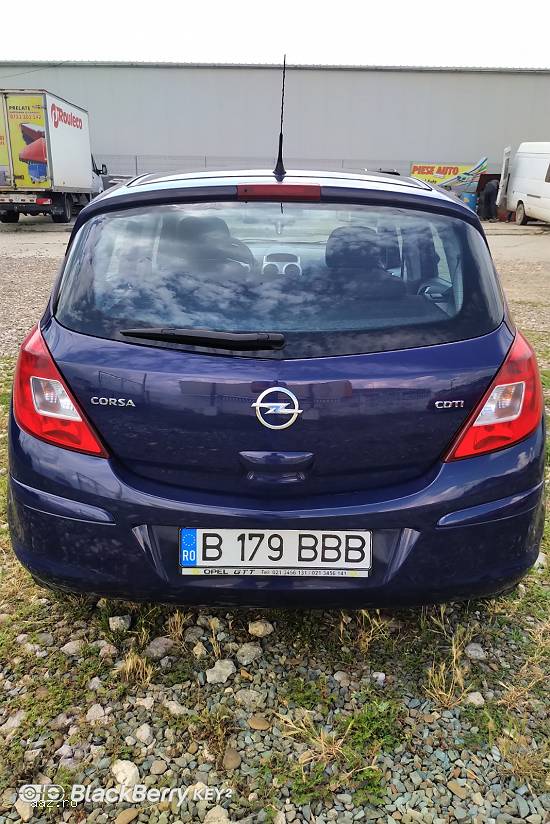 - Autoturism - Opel Corsa