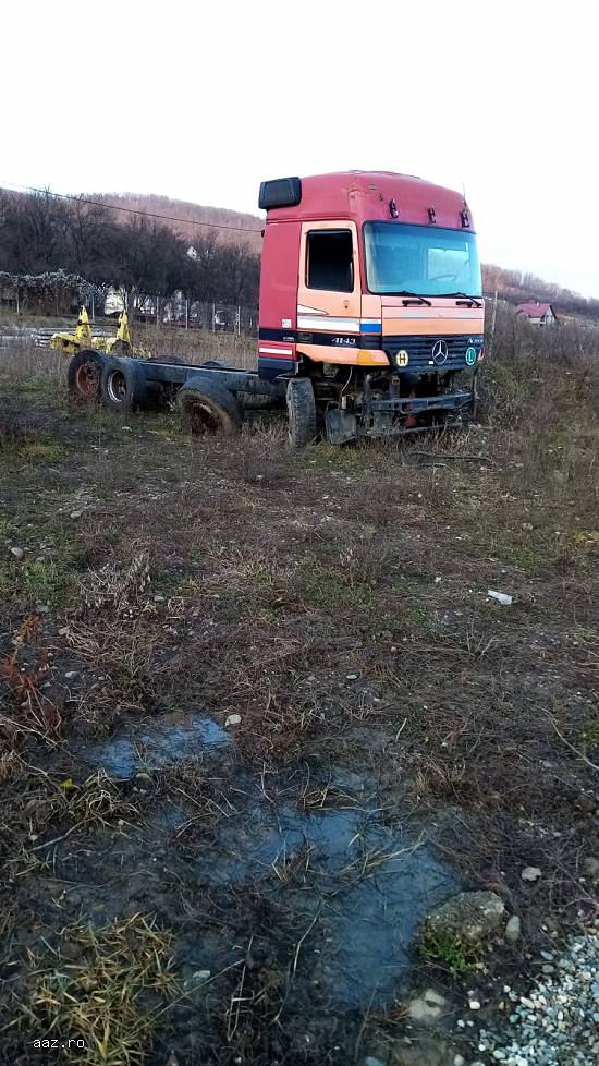 Cap Tractor Mercedes Benz