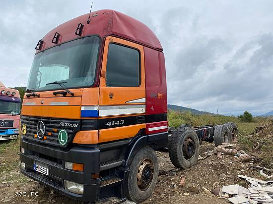 Cap Tractor Mercedes Benz