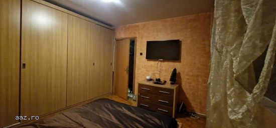 Apartament 4 camere decomandat,   80 mp,   Titan,   135.000euro