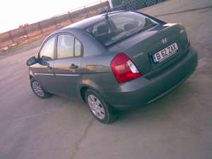 vand hyundai accent