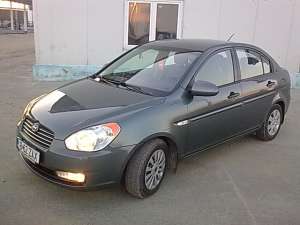 vand hyundai accent