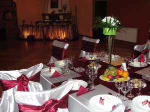 Vand Restaurant,   vand Cladire birouri+ apartament,   vand  Depozit materiale