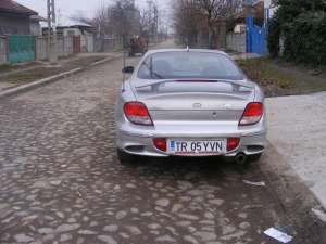 vand sau schimb hyundai coupe