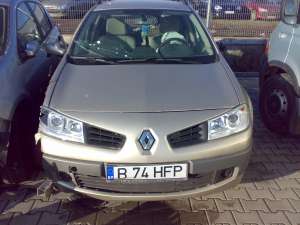 dezmembrari renault clio megane laguna2