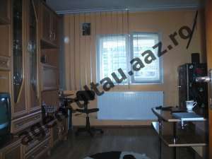 Apartament 2 camere vanzare Mizil etaj 2