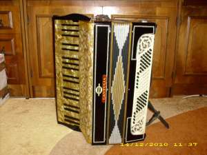 VAND ACORDEON (SUPITA) CANTULIA DE COLECTIE