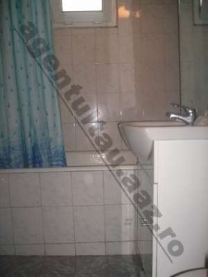 Vanzare apartament 3 camere decomandate Dristor etaj 8