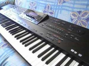 Vand roland 800 la 15mil ca noua vand urgent!!!!!!!