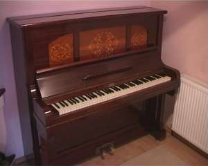 PIANINA DE VANZARE