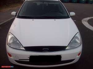 vand ford focus impecabil fara aer conditionat