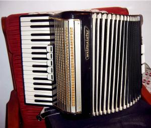 Acordeon WELTMEISTER NOU,   productie 1950