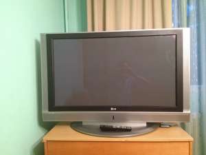 Vand Plasma LG model 42PC1RV diagonala 106