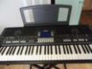 vand orga yamaha psr s550