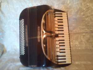 Vand acordeon CANTULIA,  reparatie minora,  f ieftin