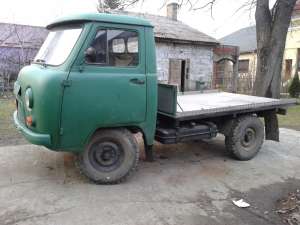 Camioneta 4x4 UAZ