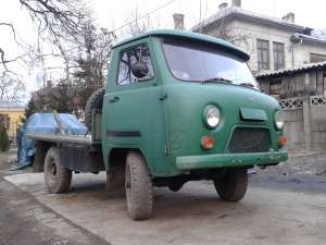 Camioneta 4x4 UAZ