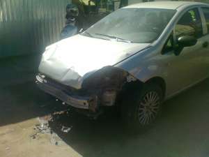 Vand Fiat Linea Avariat  partea fata  fabricat 2007