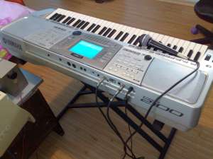 Vand orga Yamaha PSR-2100