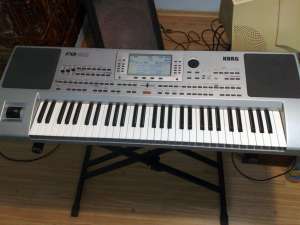 Vand orga KORG Pa80