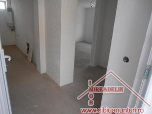 VAND CASA 5 CAMERE,  ZONA GARII